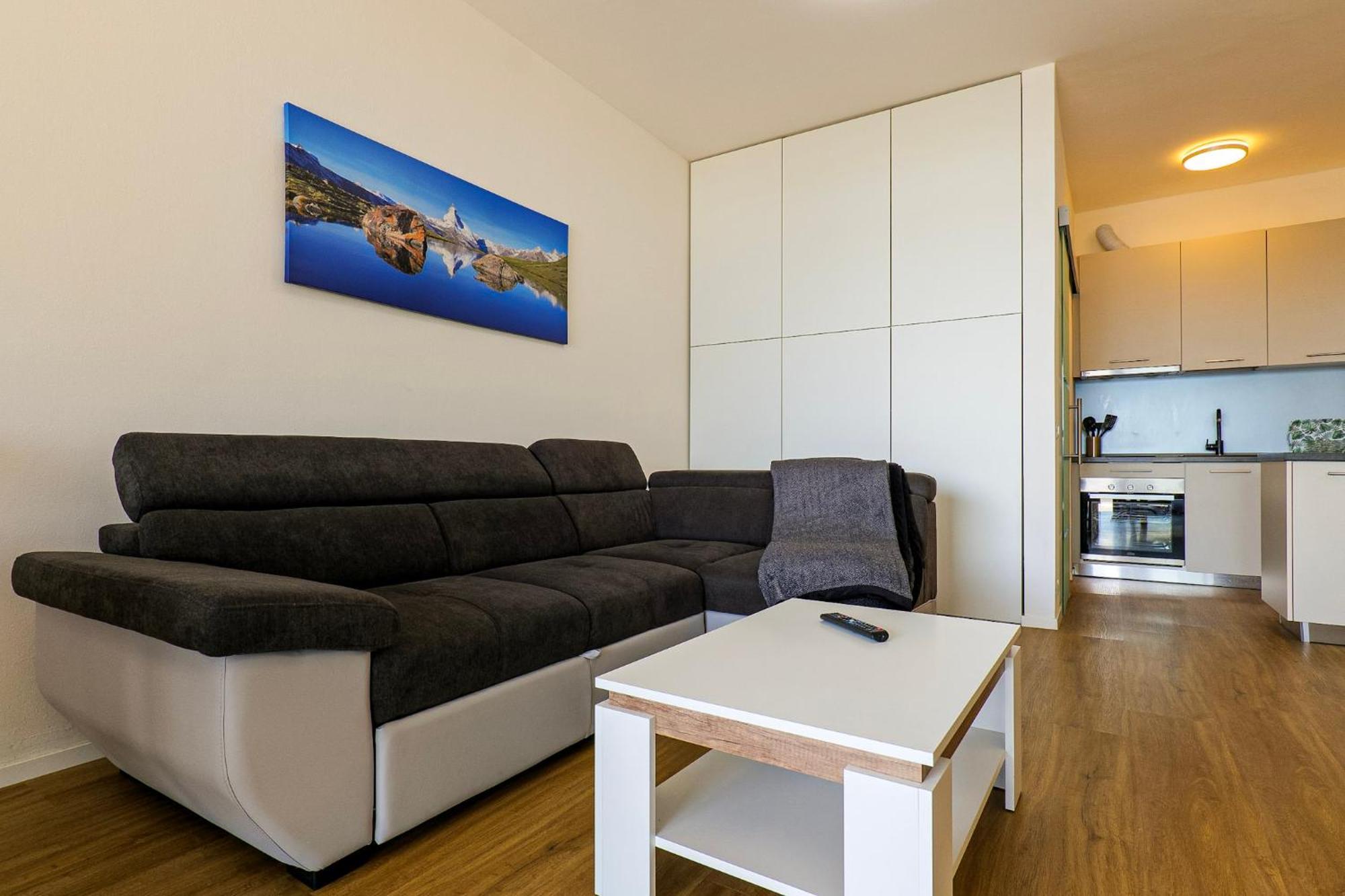 Residenz La Selva Studio-Apartments Ghiffa Room photo