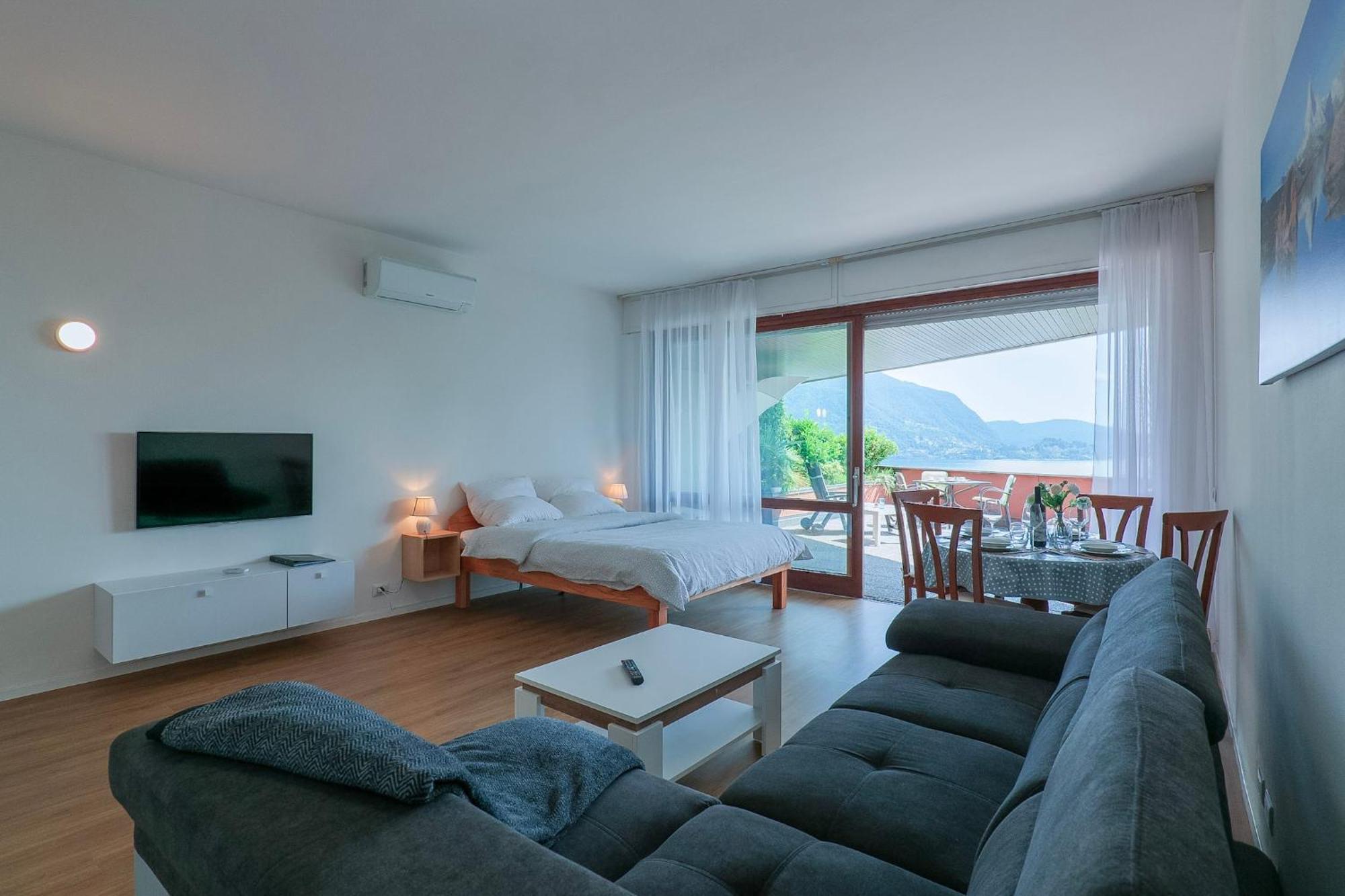 Residenz La Selva Studio-Apartments Ghiffa Room photo